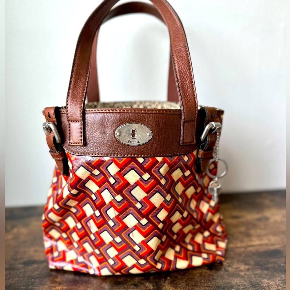 Fossil Key-Per Purse Shoulder Bag Tote Coated Canvas Orange Browns Creams